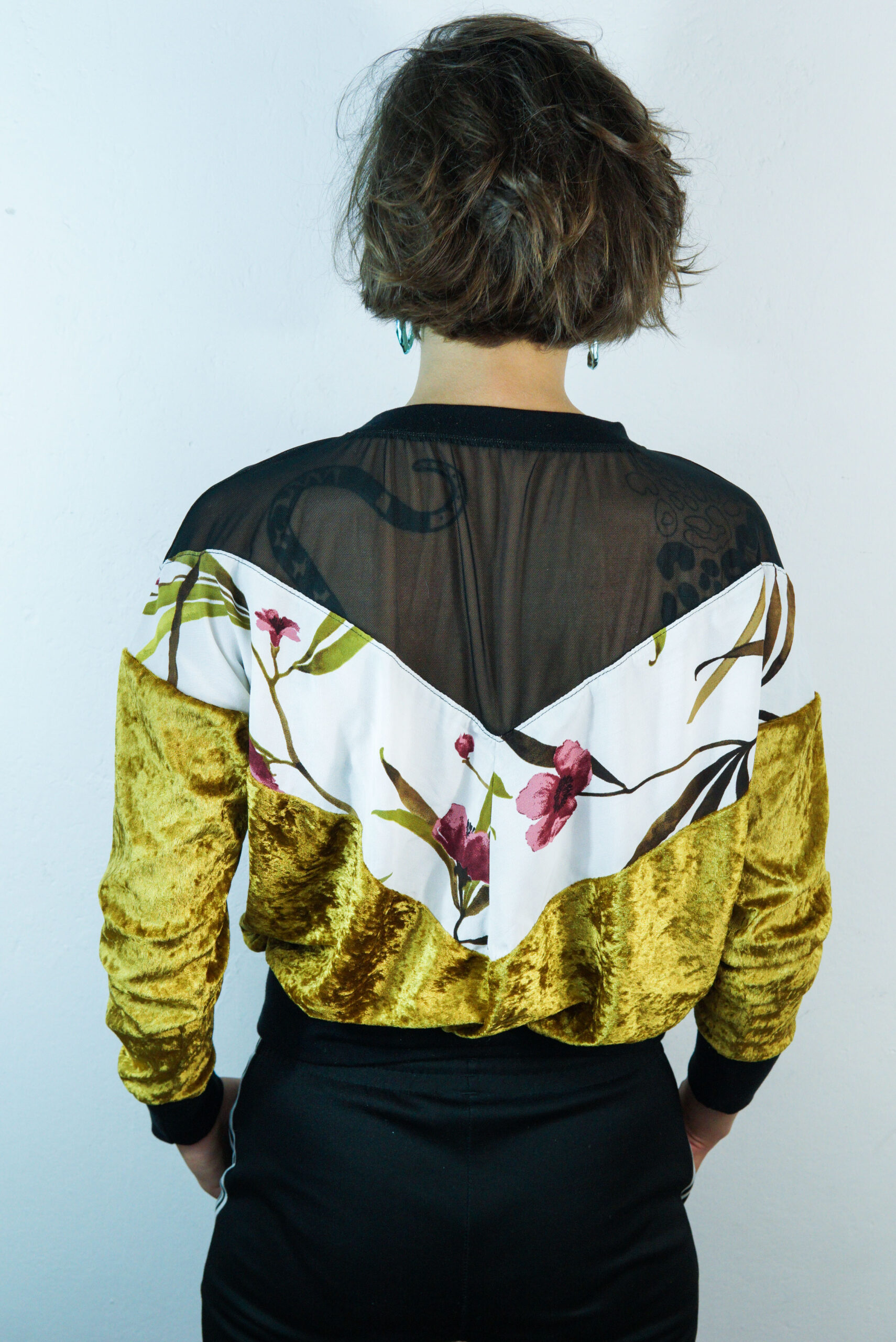 Velour blouse//moustard flowers - Image 2