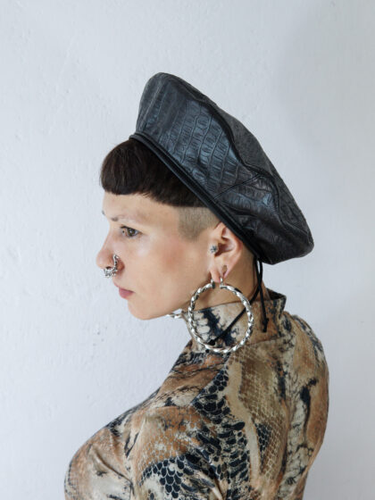 Beret // black crocodile