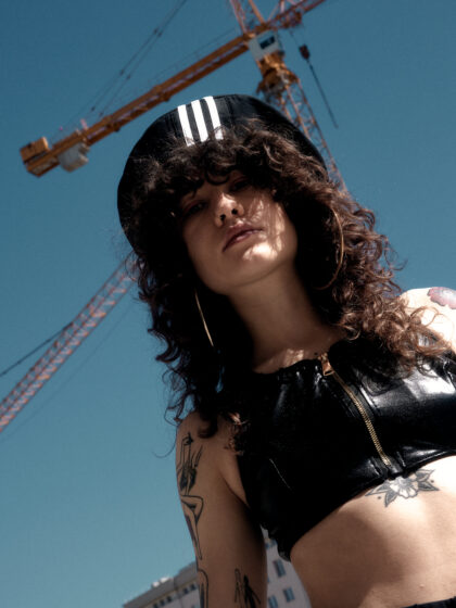 bra top// carbon & gold