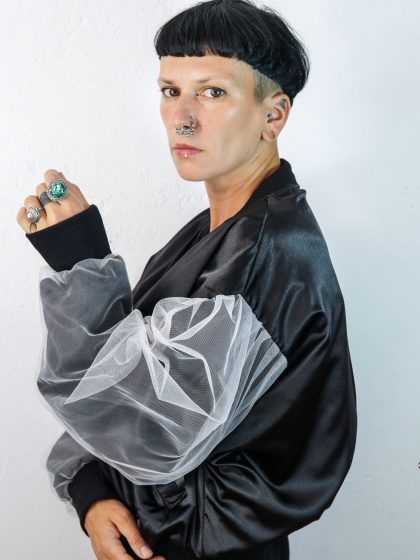 Bomber jacket with puff sleeves// black&white
